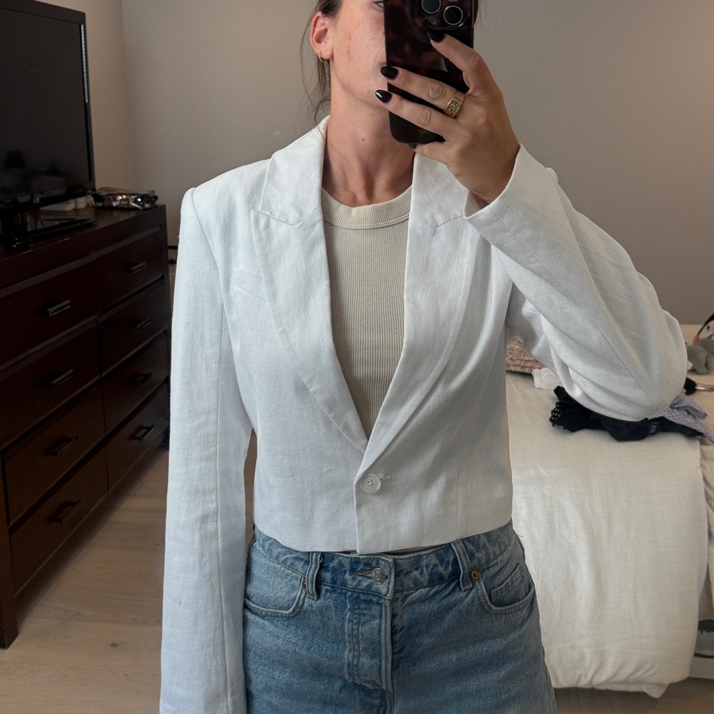 Abercrombie & Fitch white 100% Linen cropped Blazer